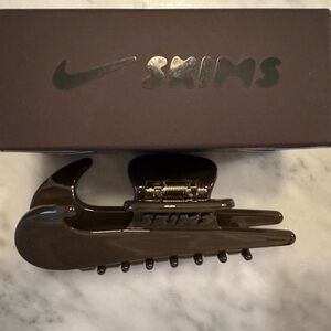 Skims x Nike In Store Exclusive Hair Clip in Dark Brown